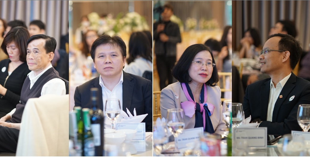 Representatives of the BIDV’s BOD and leaders of the Departments attended BSL’s meeting
