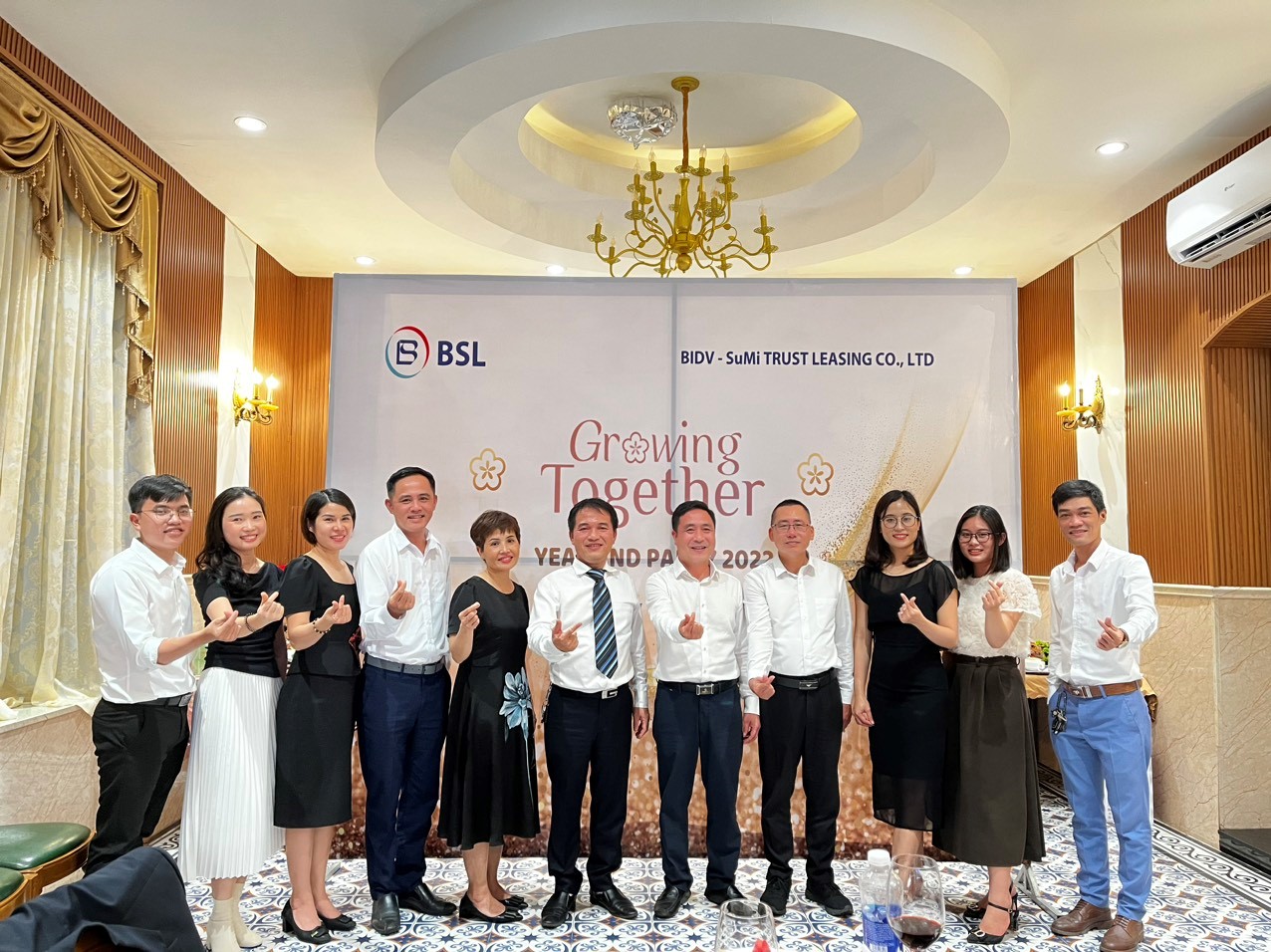 Phó tổng Giám đốc Hoàng Văn Phúc và chi nhánh Đà Nẵng