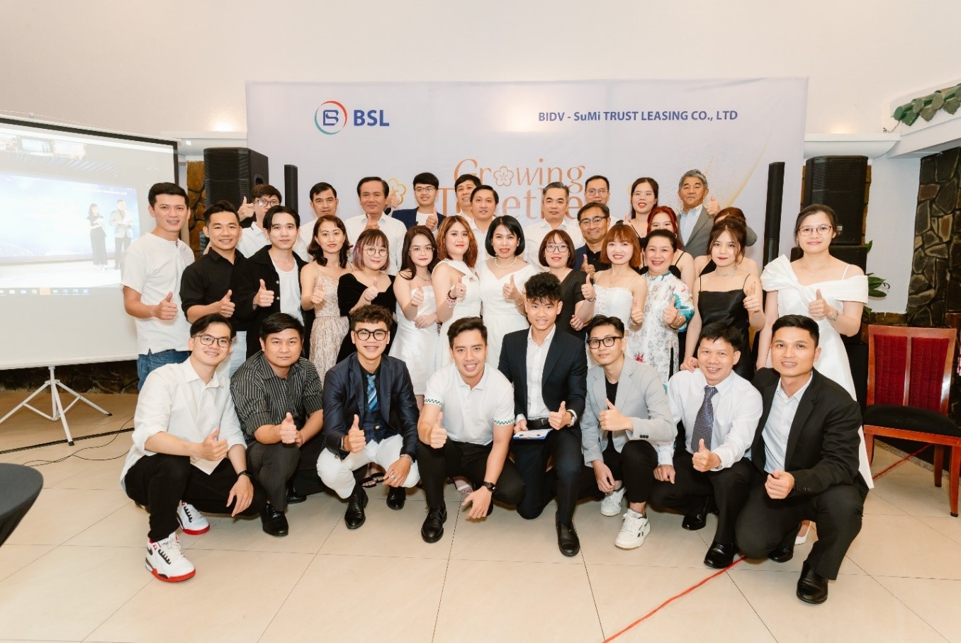 Phó tổng Giám đốc Takahashi Satoshi và chi nhánh Hồ Chí Minh