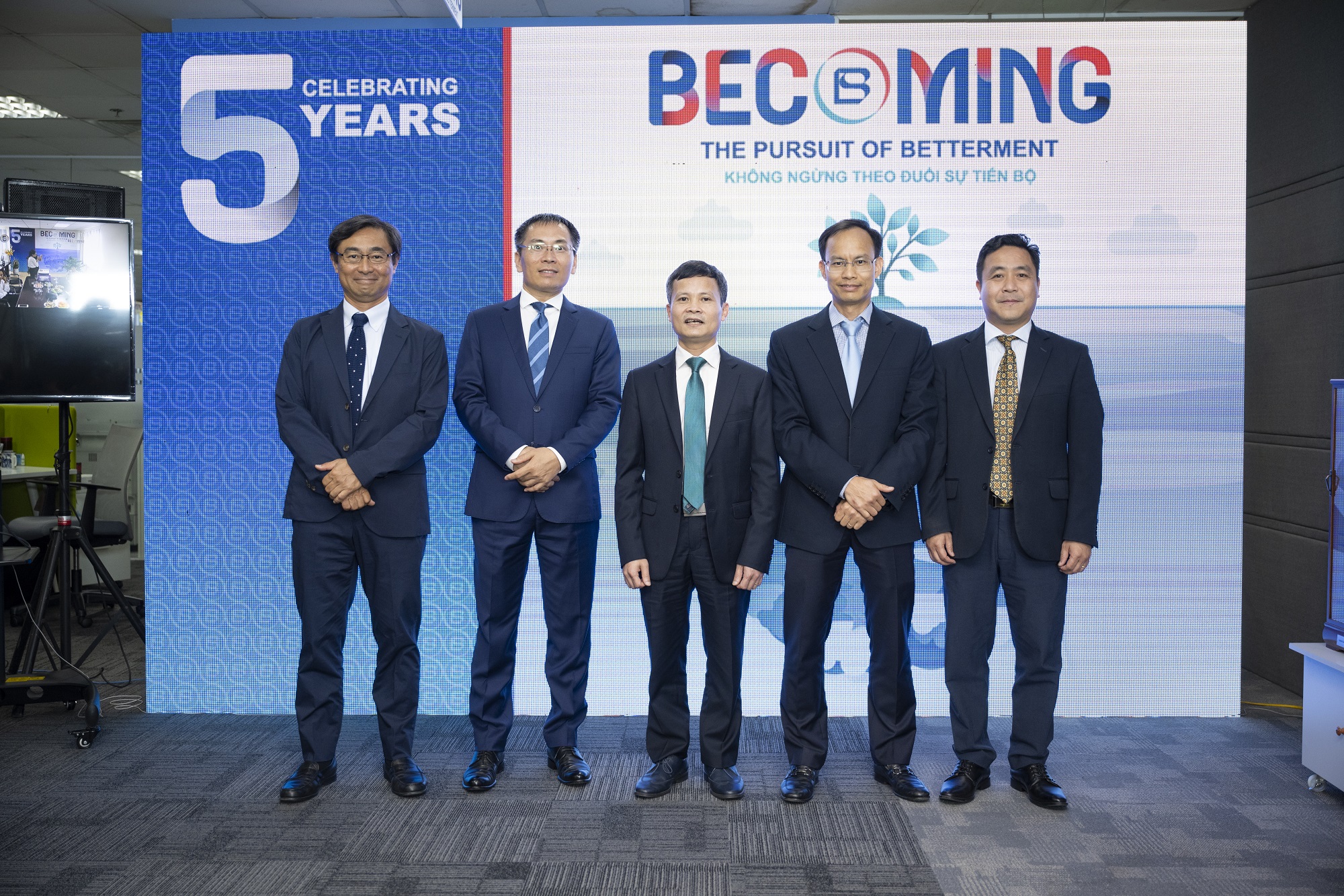 BSL warmly welcomed the distinguished guests from BIDV